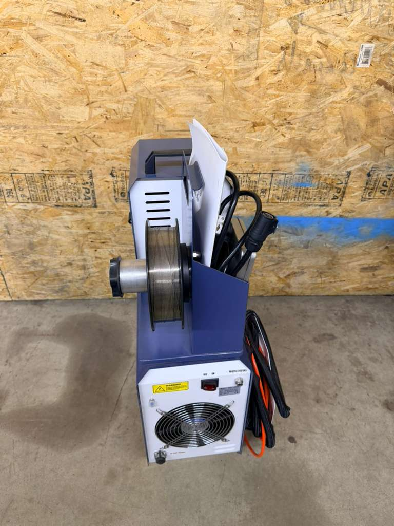 SFX USED 1200W Air Cooled Laser Welder 2-in-1 Handheld Laser Welding Machine Beam Cleaner with Auto Wire Feeder for Metal Stainless Steel Aluminum Brass